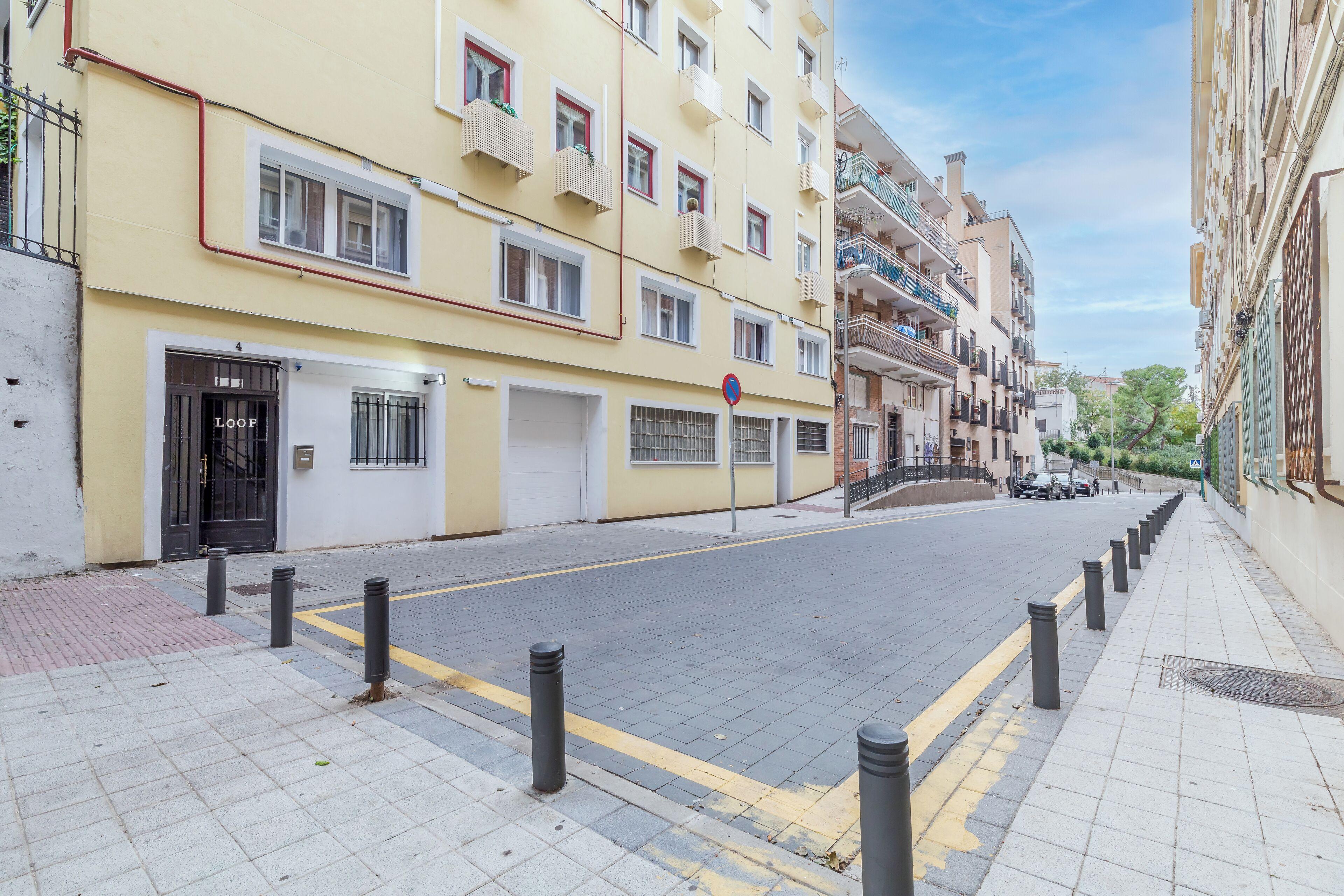 Loop Las Ventas S (Adults Only) - Madrid — Photos 1